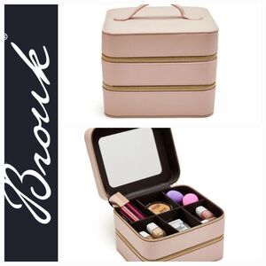 Brouk & Co Leah Travel Cosmetic Case- Pale Pink